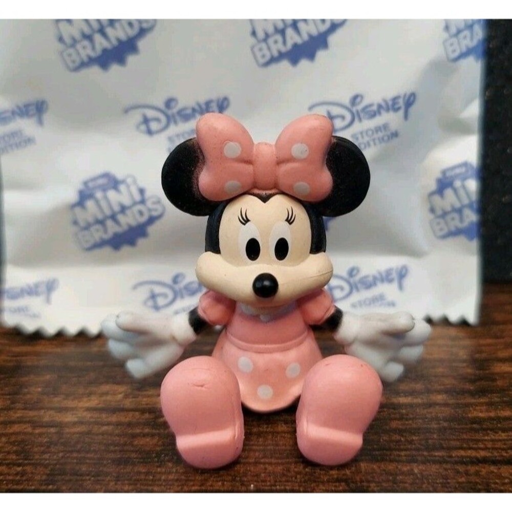 ZURU Mini Brands DISNEY Store Edition Series 3 Minnie Mouse RARE